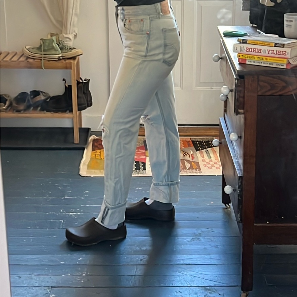 Levi’s Lowrise Pro straight